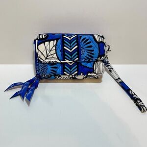 Vera Bradley Blue Wallet Wristlet NWOT